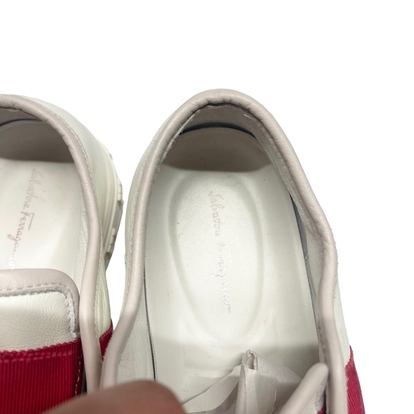 Ferragamo Vara Bow Low Top Sneakers Women’s - Picture 6 of 8